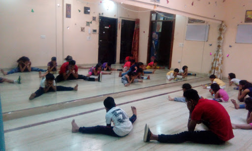 Daiwik Dance Troupe, Rz-c-13, Lamba Public School Rd, Block A, Dabri Extension East, Dabri, New Delhi, Delhi 110045, India, Dance_Company, state DL