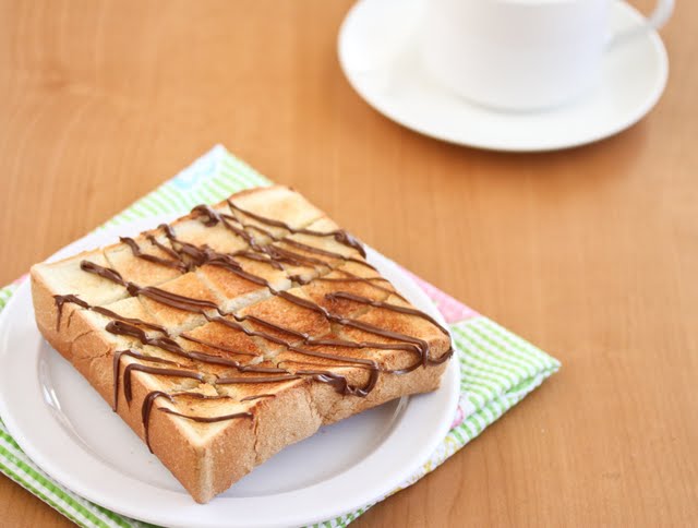 brick toast garnished with melted chocolate