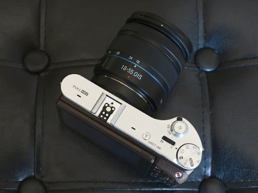 Samsung NX300