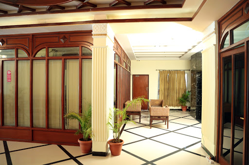 Hotel Hollyhock, Nampally Station Rd, Red Hills, Lakdikapul, Hyderabad, Telangana 500004, India, Hotel, state TS