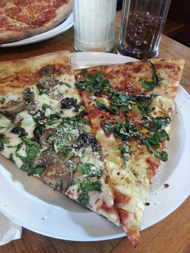 Pizza Restaurant «Lanesplitter Pizza & Pub», reviews and photos, 536 Lake Park Ave, Oakland, CA 94610, USA