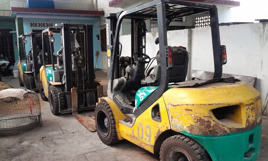 Xe nâng hàng Komatsu xe nang hang Komatsu
