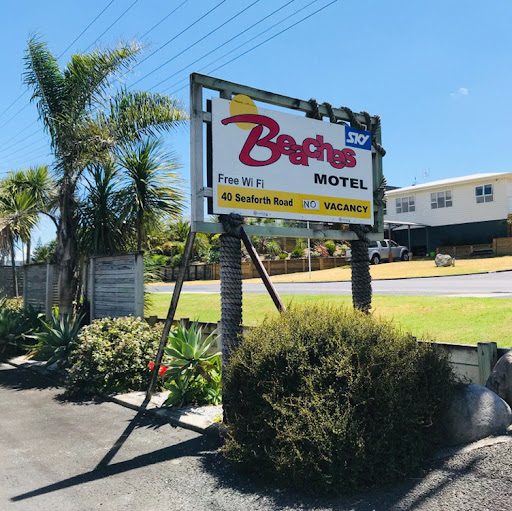 Beaches Motel, Waihi Beach logo
