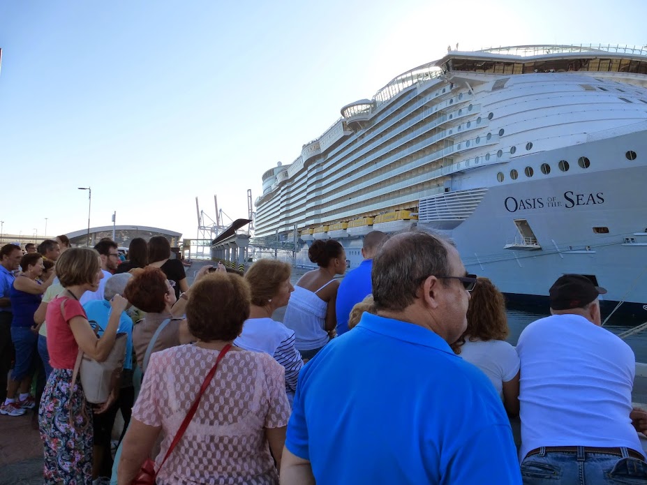 Oasis of the Seas круиз из Барселоны в Роттердам: версия №n+1, обрывки впечатлений