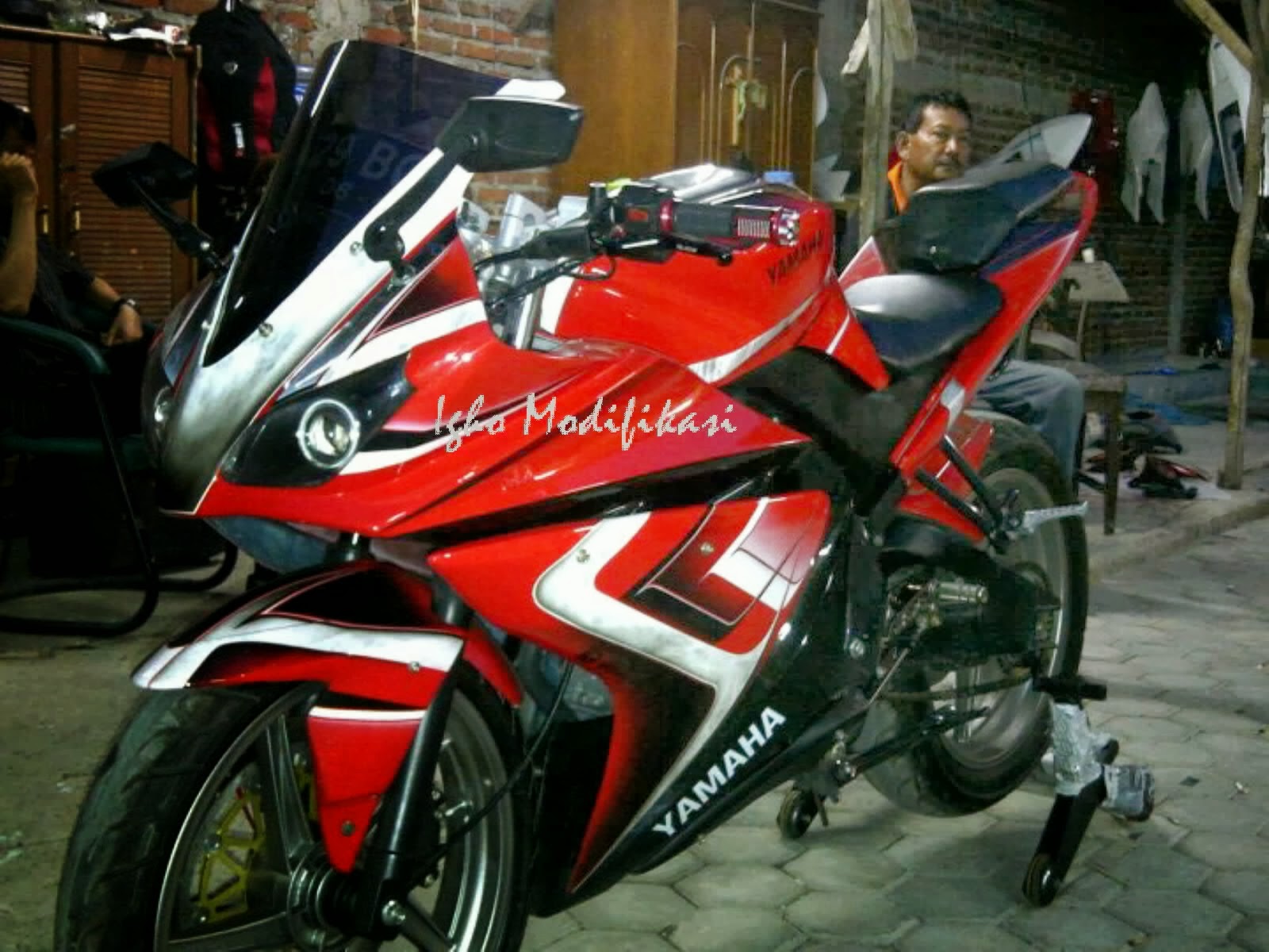 Modifikasi New Vixion Full Fairing R6