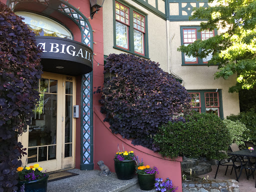 Abigail's Hotel