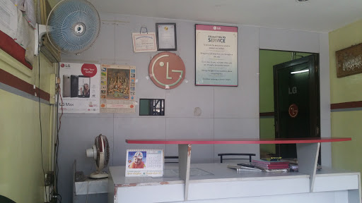 LG Mobiles Service Center, 32(8), Barasat Road,N/L 15 No Railgate,Po-Nonachandanpukur, Titagarh, Dist- North 24Pgs, Barrackpore, West Bengal 743102, India, DVD_Shop, state WB