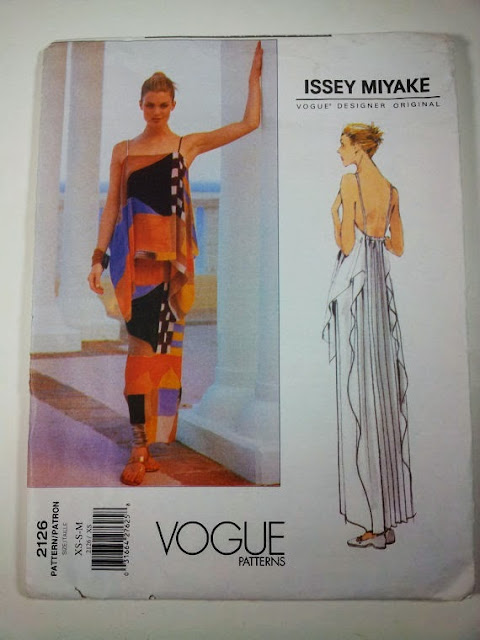 Communing With Fabric: In Search of a Miyake - Vogue 2126