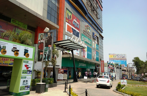 INOX dhanbad, 5th Floor, Sree Ram Ozone Galleria Mall, NH 32, Saraidhela, Kolakusma,Sector-2, Dhanbad, Jharkhand 828122, India, Cinema, state JH