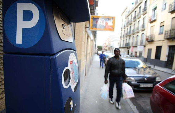 En Arganzuela ya se puede pagar con el móvil el estacionamiento en zona azul