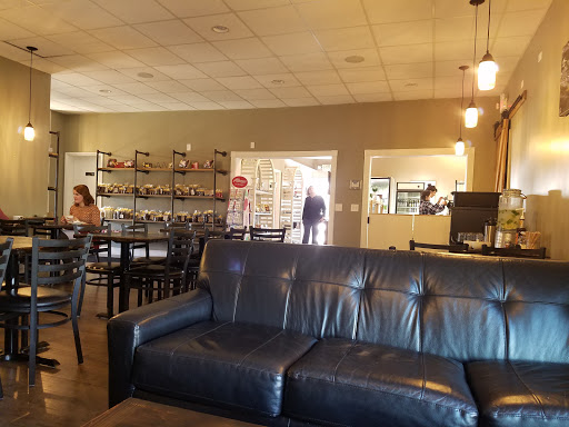 Coffee Shop «Buckeye Chocolate Cafe», reviews and photos, 510 Water St, Chardon, OH 44024, USA