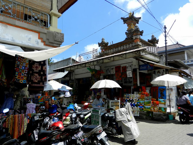 Ubud market