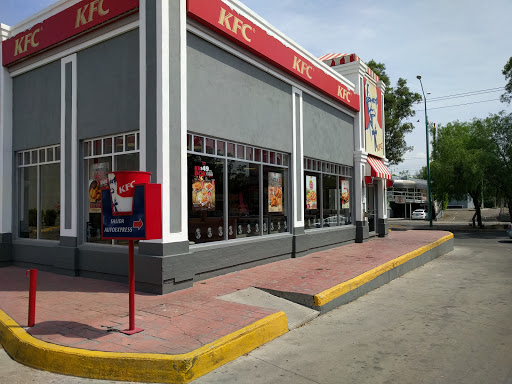 KFC, Blvd. Mariano Escobedo Ote. 2920, El Tlacuache Poniente, 37510 León, Gto., México, Restaurantes o cafeterías | GTO