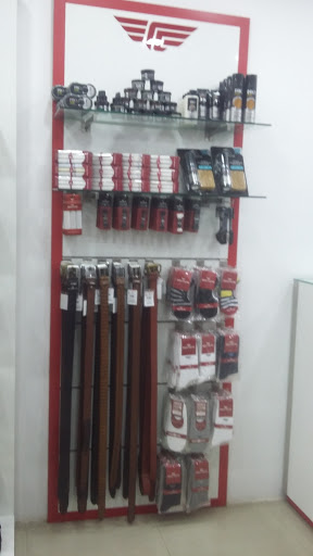 Red Tape, Shop No. 8, Sai Heights, B.K Hall, Shrinagar, Nanded, Maharashtra 431605, India, Shoe_Shop, state MH
