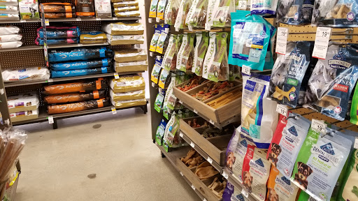 Pet Supply Store «Unleashed by Petco», reviews and photos, 600 Redondo Ave, Long Beach, CA 90814, USA