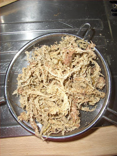 Dry sphagnum moss before washing