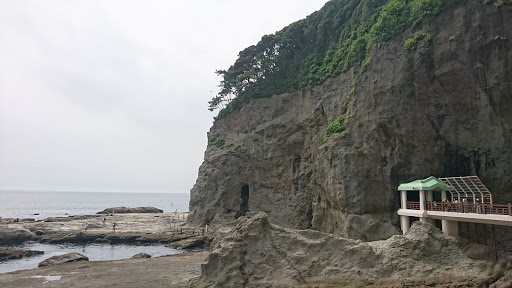 Enoshima Iwaya Cave