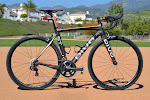 Divo ST Shimano Ultegra 6870 Di2 Knight Composites 35  Complete Bike at twohubs.com