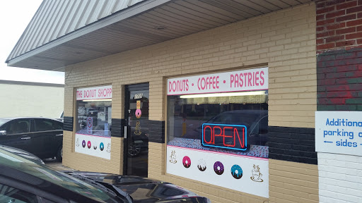 Donut Shop «Donut Shop», reviews and photos, 1705 Woodward Ave, Muscle Shoals, AL 35661, USA