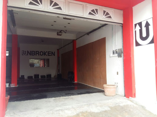 Crossfit Unbroken. Ciudad del Carmen, calle 26 A 117 entre 41 y 43, centro, 24100 Ciudad del Carmen, CAMP, México, Programa de salud y bienestar | CAMP