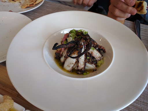 Greek Restaurant «Kavala Estiatorio», reviews and photos, 10-07 50th Ave, Long Island City, NY 11101, USA
