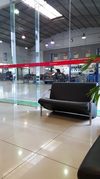 Photos of Toyota - Zento S.A.