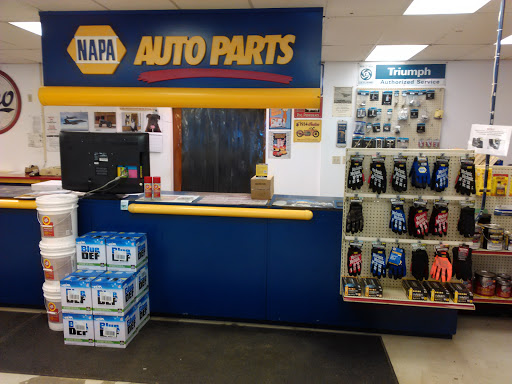 Auto Parts Store «NAPA Auto Parts - County Auto Parts», reviews and photos, 516 Water St, Chardon, OH 44024, USA