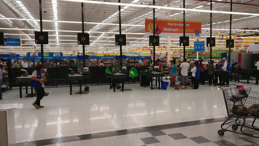 Walmart, 12 de Octubre, Sin Nombre de Col 9, Saltillo, Coah., México, Supermercado | COAH