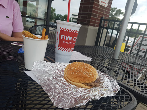 Fast Food Restaurant «Five Guys», reviews and photos, 30297 Detroit Ave, Westlake, OH 44145, USA