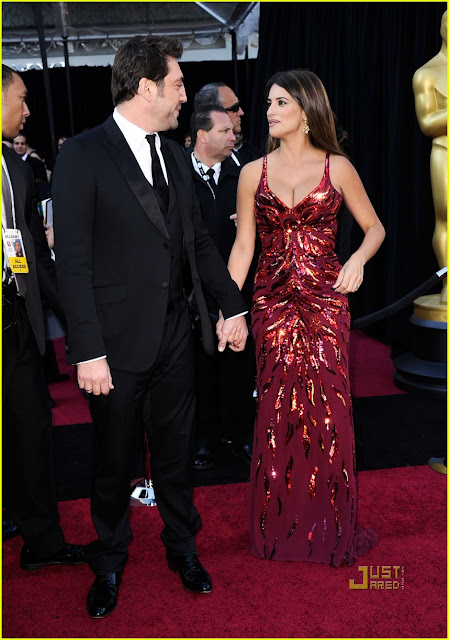 Oscars 2011 Penelope-cruz-oscars-2011-red-carpet-02