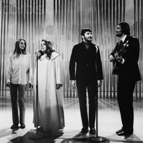 24 сентября 1967 «Mamas и Papas» на шоу Эда Салливана 24 сентября 1967 «Mamas и Papas» на шоу Эда Салливана
