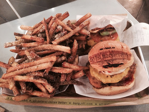 Hamburger Restaurant «BurgerFi», reviews and photos, 77 12th St NE, Atlanta, GA 30309, USA