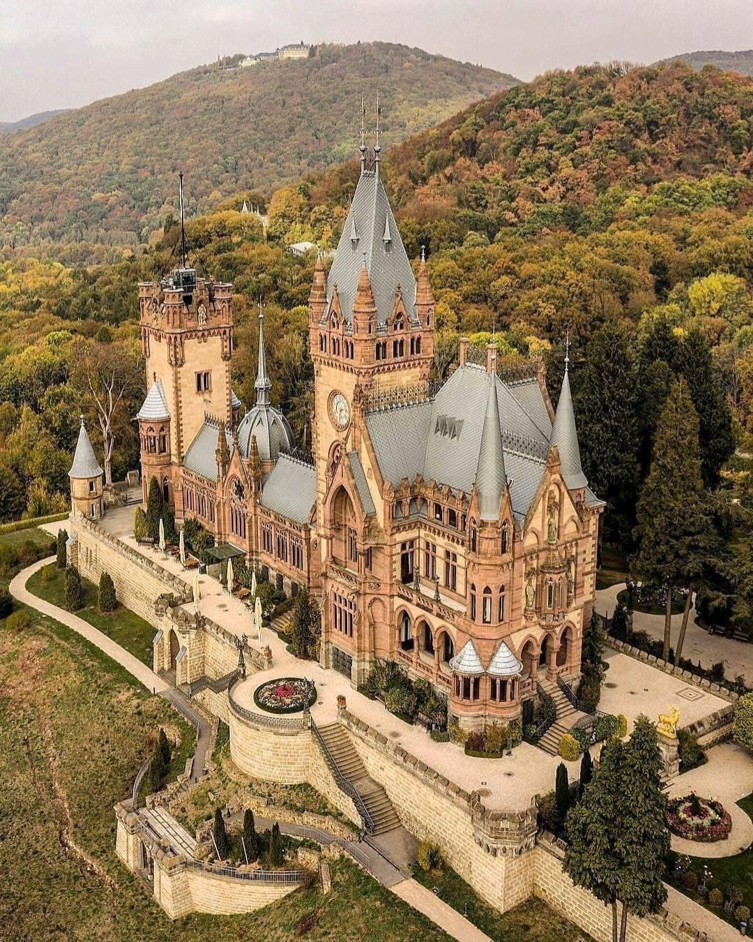 童话中的城堡(Schloss Drachenburg)