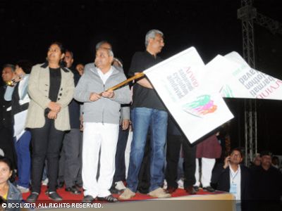 Sabermati Cyclothon 2013 organised by Ahmedabad Municipal Corporation was held at Ahmedabad.