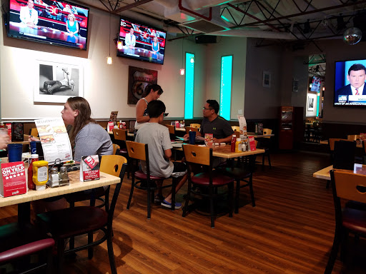 Bar & Grill «Canyon 66 Restaurant and Lounge», reviews and photos, 3100 E Andy Devine Ave, Kingman, AZ 86401, USA