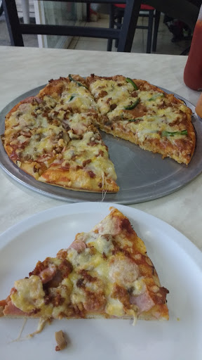 Abuelita´s Pizza, Av. Pie de la Cuesta No. 840, Col. Desarrollo San Pablo, 76125 Santiago de Querétaro, Qro., México, Pizza para llevar | QRO