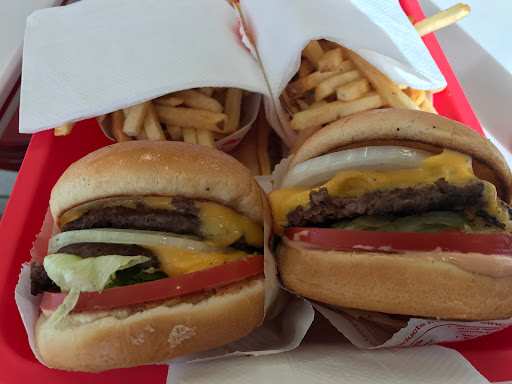 Hamburger Restaurant «In-N-Out Burger», reviews and photos, 4030 Riverdale Rd, Riverdale, UT 84405, USA