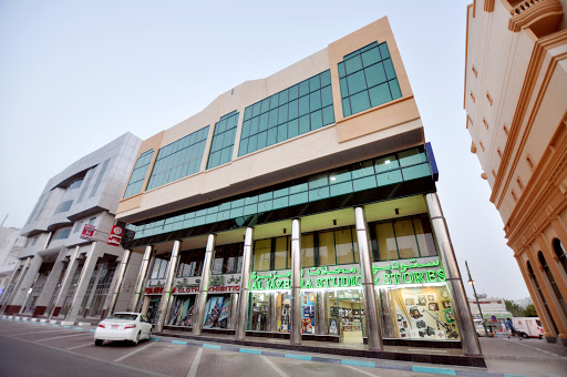 Al Jazeera Studio & Stores, Al Rubainah, Al Ain, Beside Orlando - Abu Dhabi - United Arab Emirates, Photographer, state Abu Dhabi