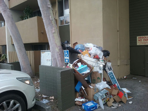 Bay Pointe Apartments