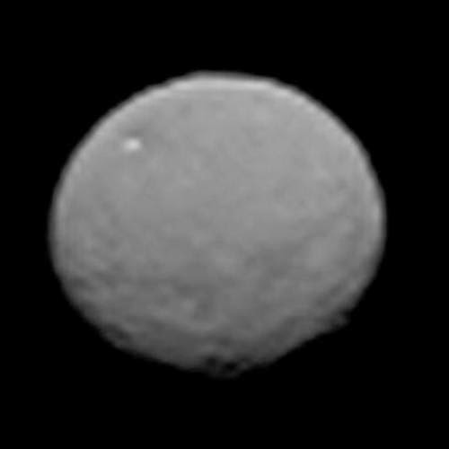 As Dawn Spacecraft Closes In On Ceres Things Start To Look Rough