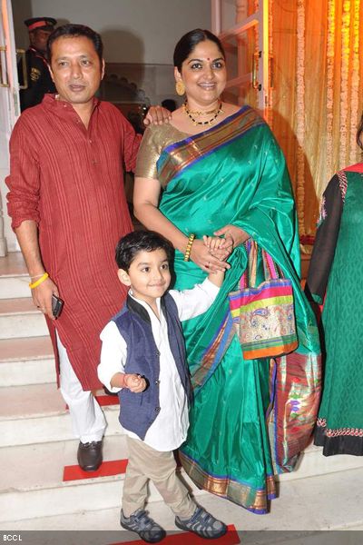 Small screen's 'Krishnaben Khakrawala' aka Indira Krishnan with her family during Udita Goswami and Mohit Suri's wedding ceremony, held at ISKCON Juhu in Mumbai on January 29, 2013. (Pic: Viral Bhayani)