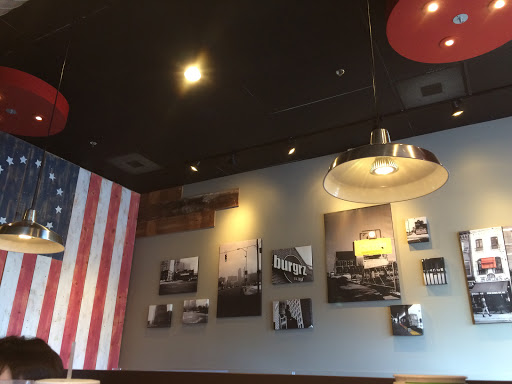 Hamburger Restaurant «burgrz», reviews and photos, 3204 Walton Blvd, Rochester Hills, MI 48309, USA