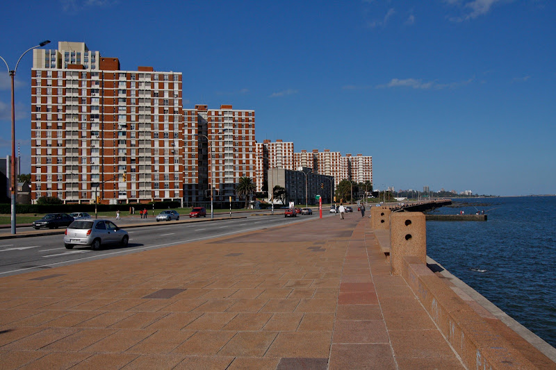 Бразилия, Аргентина, Парагвай, Уругвай в апреле.