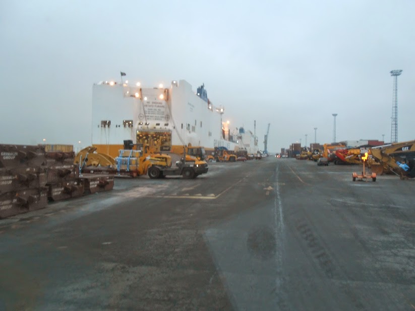 Ferry dans le port d'Anvers Photos-camions07..11%2B%289%29