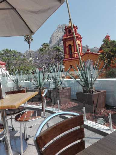 Dätsö Restaurante, Iturbide, Zona Centro, Bernal, Qro., México, Restaurante de comida para llevar | QRO
