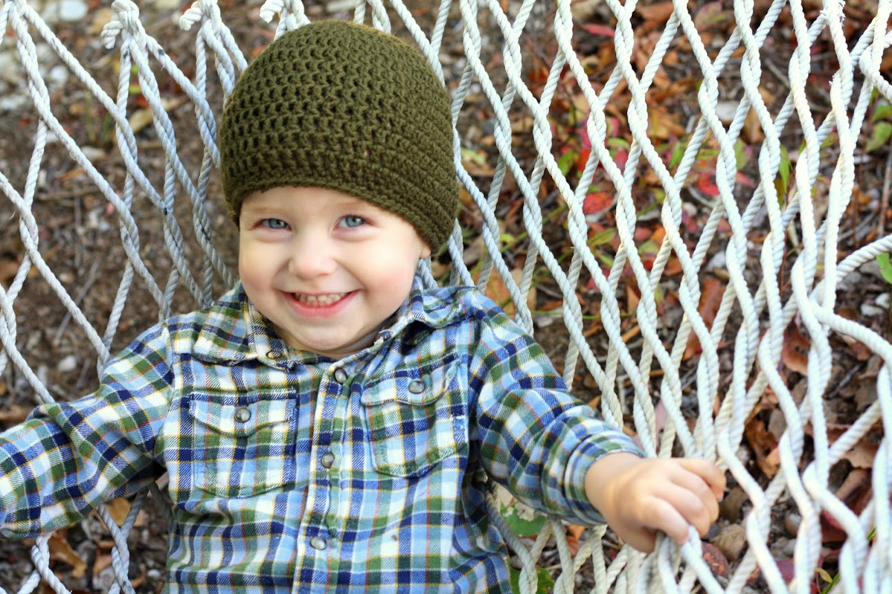 Double crochet skull cap and upcycled jeans for boys || KCW at Made with Moxie