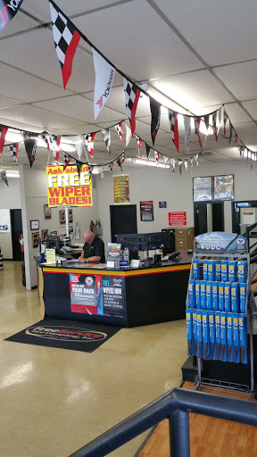 Tire Shop «Free Service Tire Company», reviews and photos, 936 W State St, Bristol, TN 37620, USA