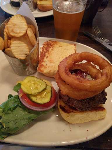 Hamburger Restaurant «George Martin Burger Bar», reviews and photos, 209 N Long Beach Rd, Rockville Centre, NY 11570, USA