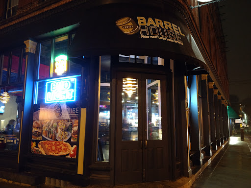 Bar & Grill «Barrel House», reviews and photos, 299 Main St, Dubuque, IA 52001, USA