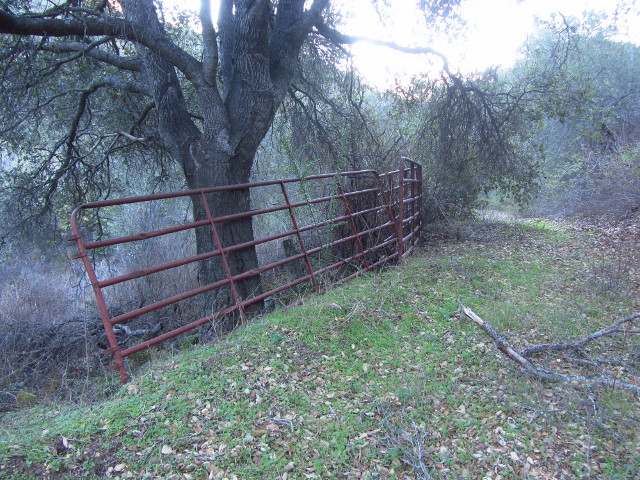 old red gates